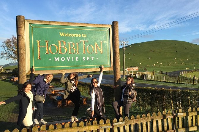 Hobbiton Movie Set Small Group Tour from Auckland - Leaving Auckland at 10:00 in the morning