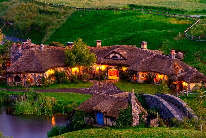 Hobbiton Movie Set Tour from Auckland - What this Auckland to Hobbiton day trip actually offers