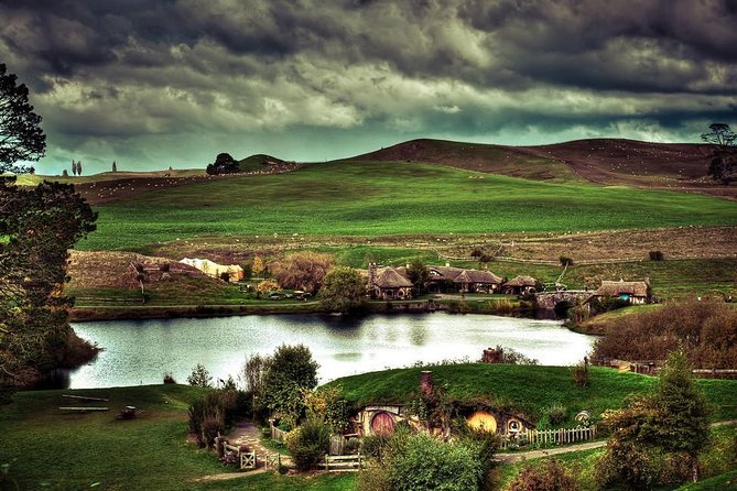 Hobbiton Movie Set tour & Glowworm Cave day tour - The road from Hobbiton to Waitomo