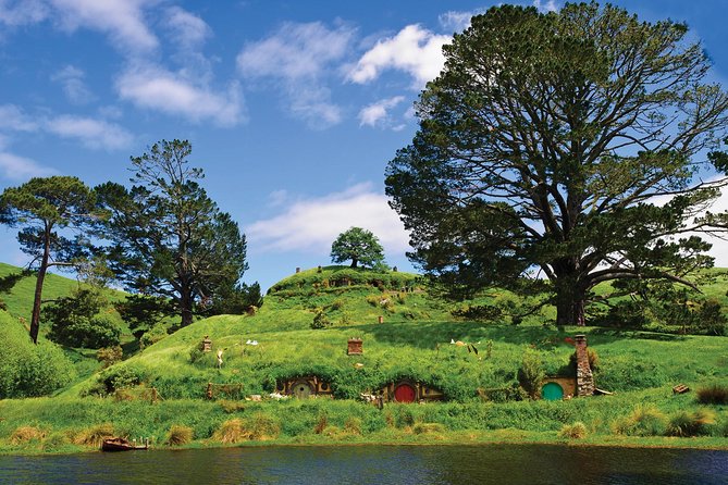 Hobbiton Movie Set Tour with lunch from Auckland - Entering Hobbiton and meeting the film set