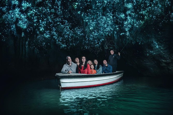 Hobbiton & Waitomo Caves Small Group Tour from Auckland inc Lunch - Leaving Auckland at 6:00 am