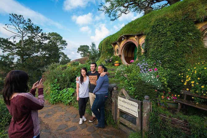 Hobbiton & Waitomo Caves Small-Group Tour W Lunch from Auckland - Why this Auckland day trip works