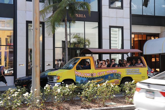 Hollywood and Celebrity Homes Bus Tour - Celebrity homes are part of the fun, with limits