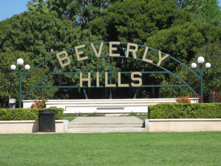 Hollywood & Beverly Hills: Celebrity Homes & Lifestyle Tour - Beverly Hills, Bel-Air, and Holmby Hills