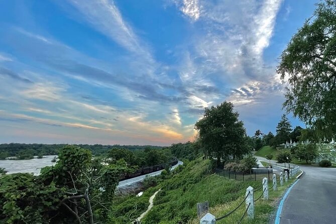 Hollywood Cemetery Hills and History - Weather, cancellations, and planning advice