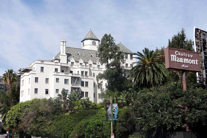Hollywood Chills 3-Hour Tour: Celebrity Scandals and Cemeteries - Greystone Mansion and its unsolved atmosphere