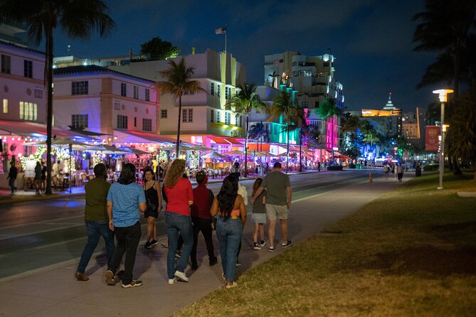Hollywood Meets Miami Beach Movie and Tasting Tour - Art Deco architecture in the middle of South Beach