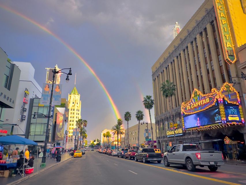 Hollywood Walking & Hiking Sunset Tour with LA Skyline Views - Runyon Canyon Park and the sunset payoff