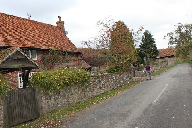 James Bond Film Locations Day Tour by Private Taxi From London - Key points at a glance