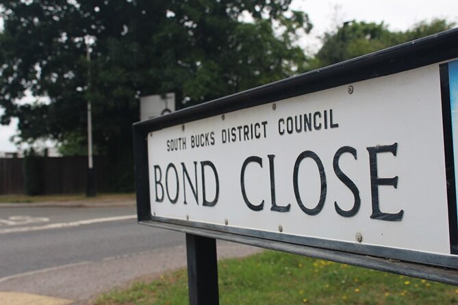 James Bond Film Locations Day Tour by Private Taxi From London - Why this Bond tour works best by private taxi