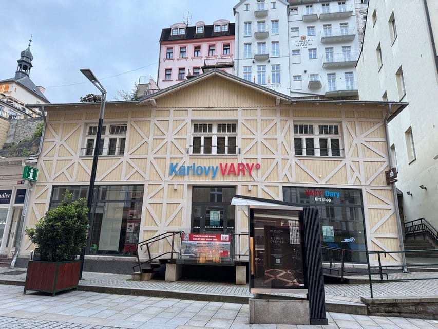 Karlovy Vary: Tourist Cinema Experience - The cinema near the Mill Colonnade