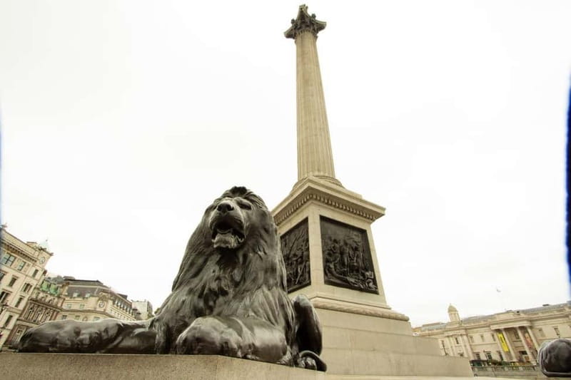 Lights, Camera, London! Movie Locations Walking Tour - St Paul’s Cathedral and Millennium Bridge