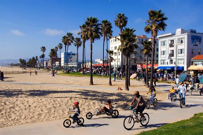Limo Tour: Hollywood, Beverly Hills, Santa Monica, Venice, Malibu - Mike’s driving and guidance shape the experience