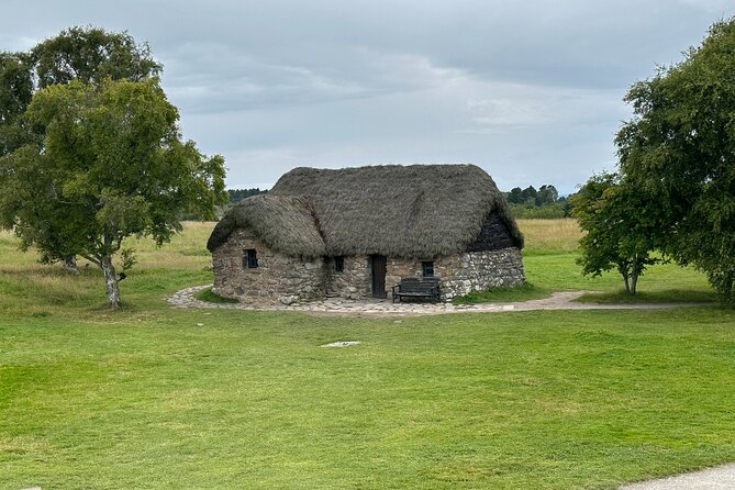 Loch Ness, Cawdor Castle, Outlander Sites & More from Inverness - Culloden Viaduct and a short architectural pause