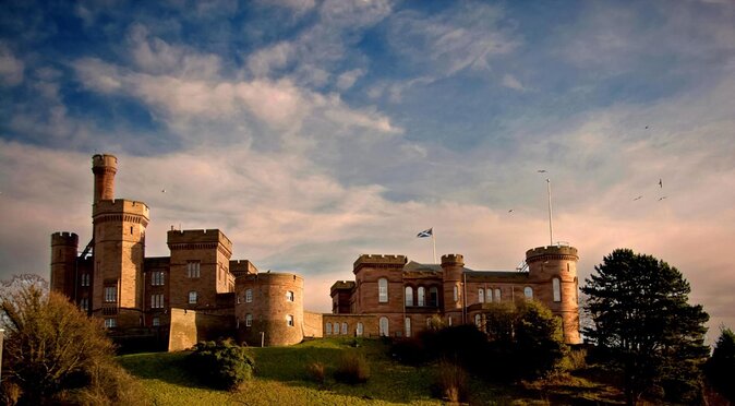 Loch Ness , Outlander , Inverness Castle , Clava and Culloden - Six useful things to know before booking