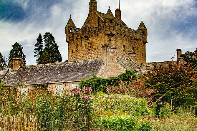 Loch Ness , Outlander , Inverness Castle , Clava and Culloden - Guides, transport, and the feel of the day