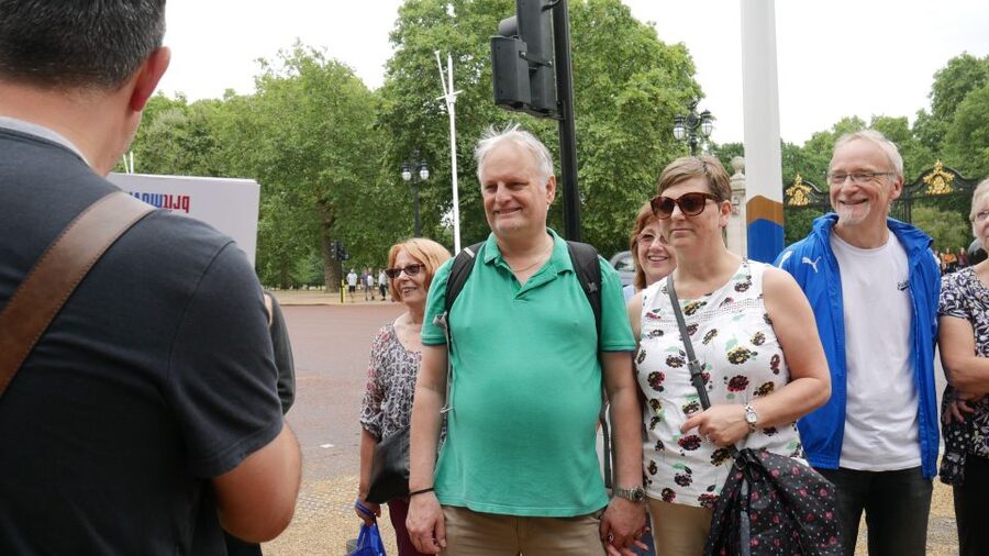 London: Downton Abbey Guided Walking Tour - Grantham House and Uncle Harold’s London arrival