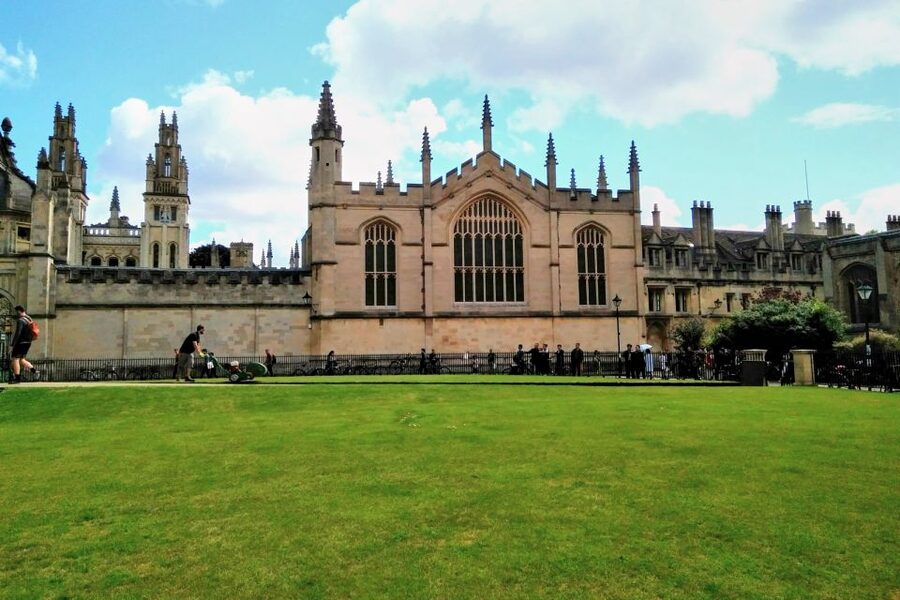 London: Downton Abbey Tour with Highclere, Bampton & Oxford - What this Downton Abbey day trip actually covers