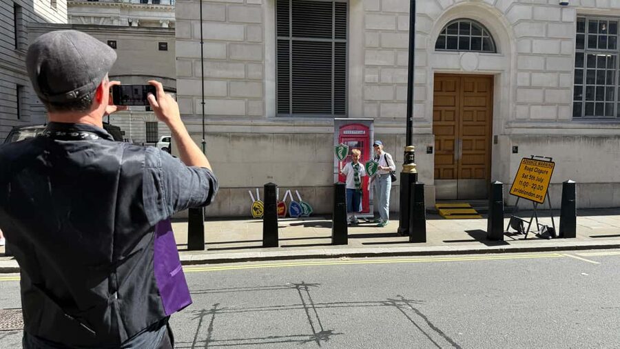 London: Guided Harry Potter Bus Tour of Locations - Is $53 good value?