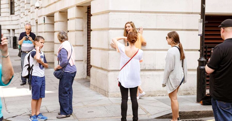 London: Guided Harry Potter Bus Tour of Locations - Two hours is enough, but the pace is brisk