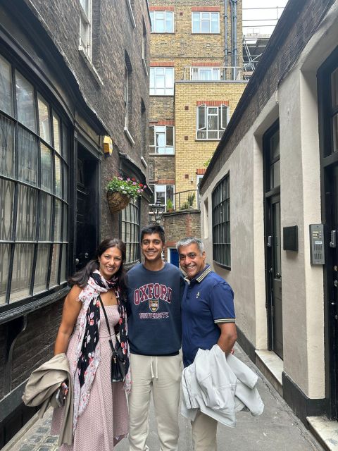 London: Guided Harry Potter Tour - House of Spells and the wizarding start