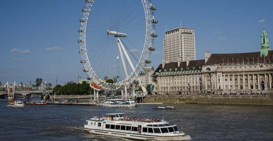London: Guided Thames Cruise and Harry Potter Walking Tour - Starting at King’s Cross and Platform 9 ¾