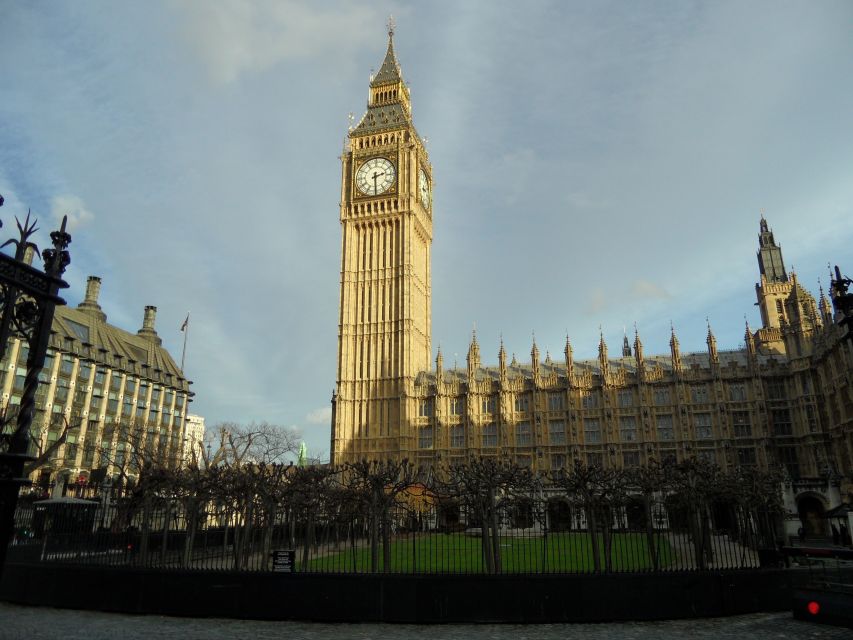 London: Harry Potter 3-Hour Private Walking Tour - Starting beside Westminster and the Statue of Boudica