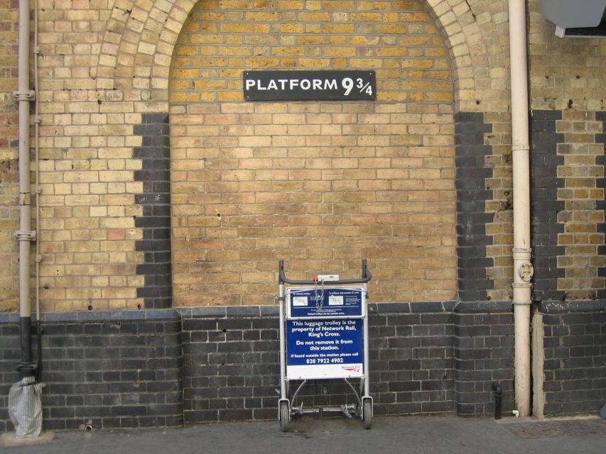 London: Harry Potter 3-Hour Private Walking Tour - Big Ben, Parliament, St. Paul’s, and Scotland Yard