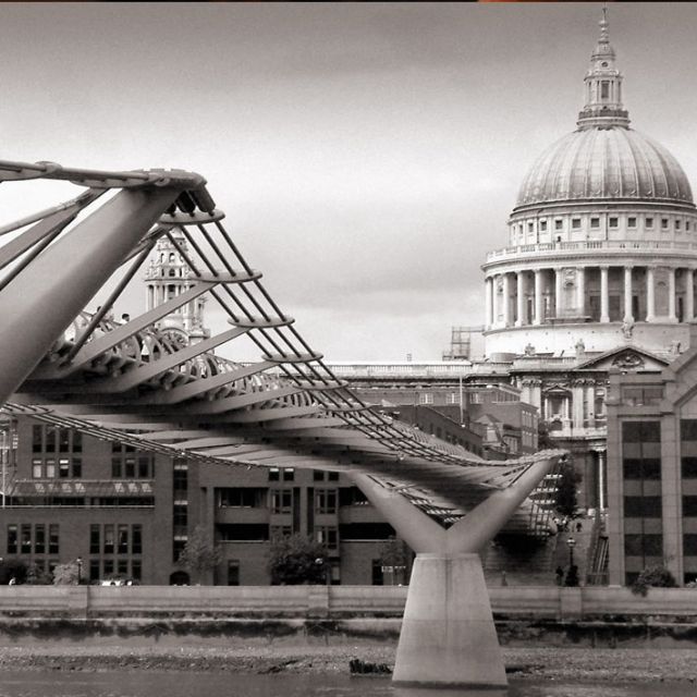 London: Harry Potter 3-Hour Private Walking Tour - Timing, language, and physical demands