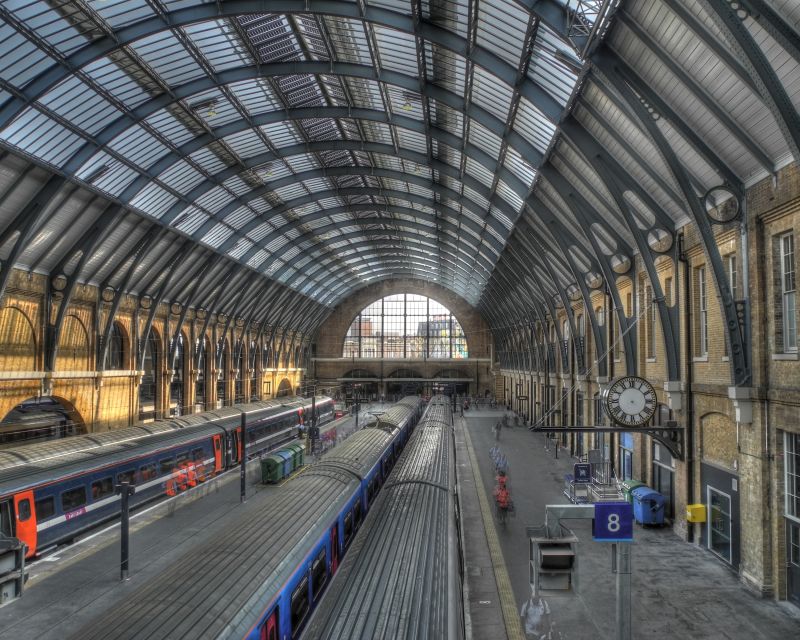 London: Harry Potter Filming Locations Walking Tour - Starting beside Boadicea and Her Daughters