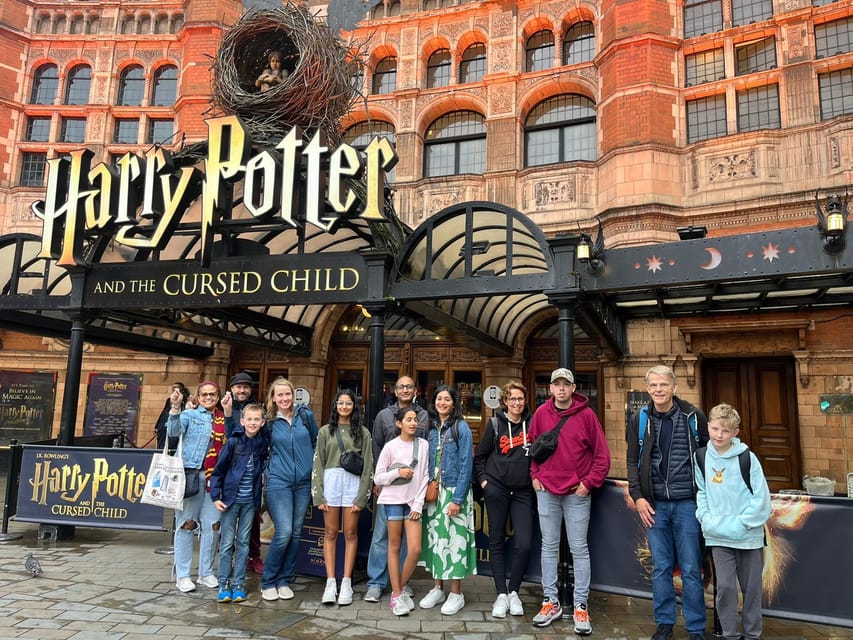 London: Harry Potter Inspirations and Locations Tour - House of Spells gives the tour a shopping break