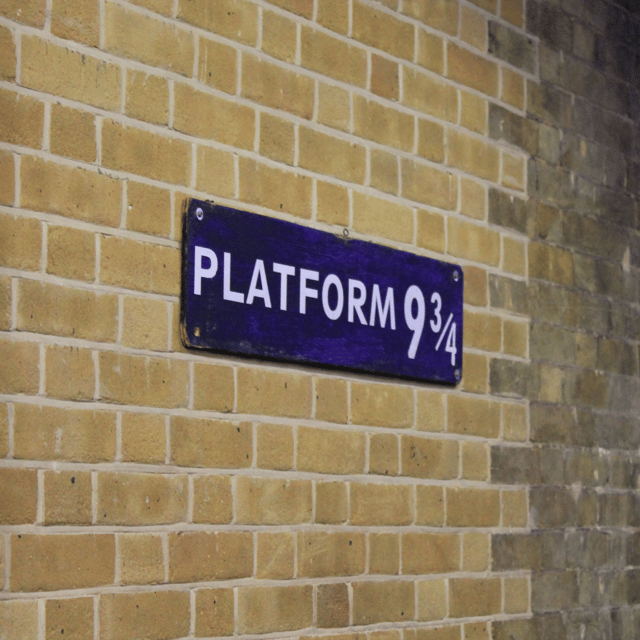 London: Harry Potter Movie Location Tour with an APP - Starting at Westminster Station and Parliament Street