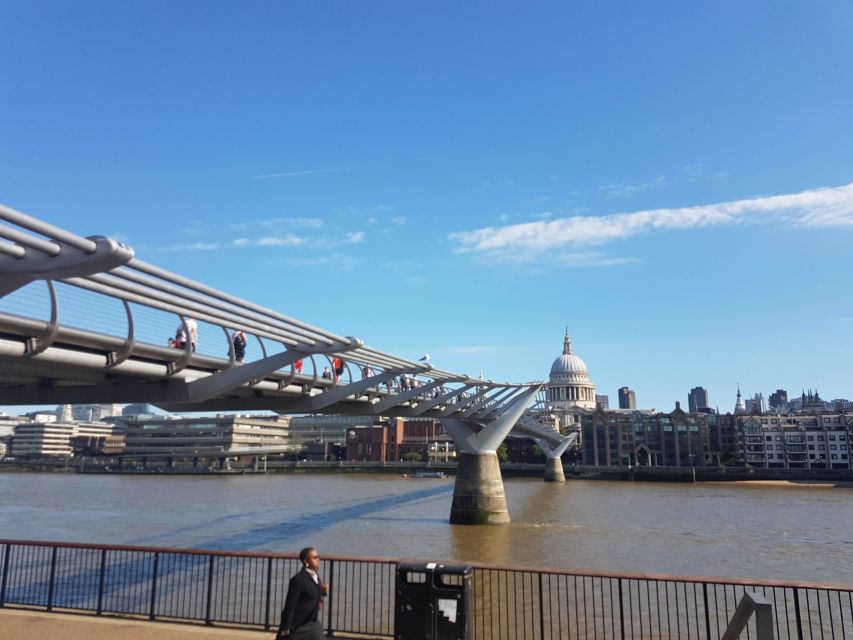 London: Harry Potter Movies Walking Tour (Kids Go Free) - London Bridge and the final stretch