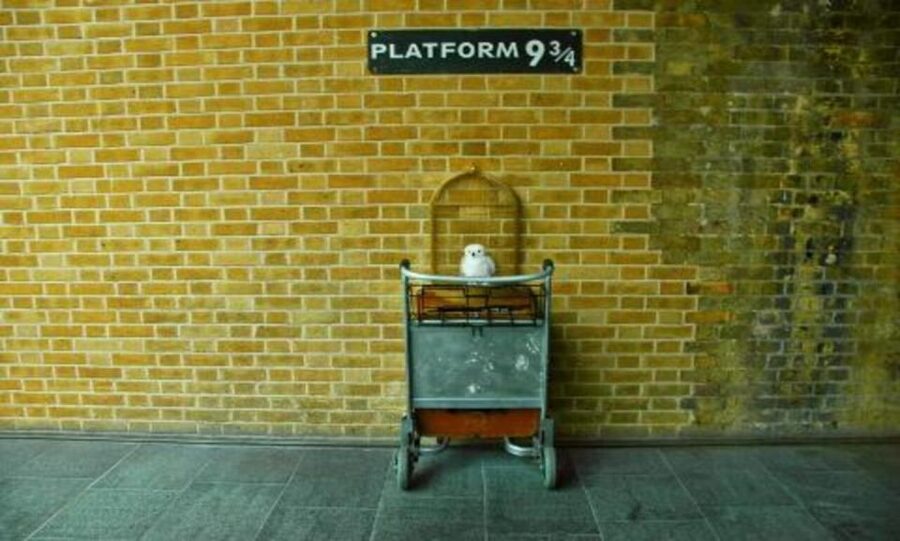 London: Harry Potter Tour, River Cruise & The London Dungeon - The Palace Theatre, House of Spells and Leicester Square