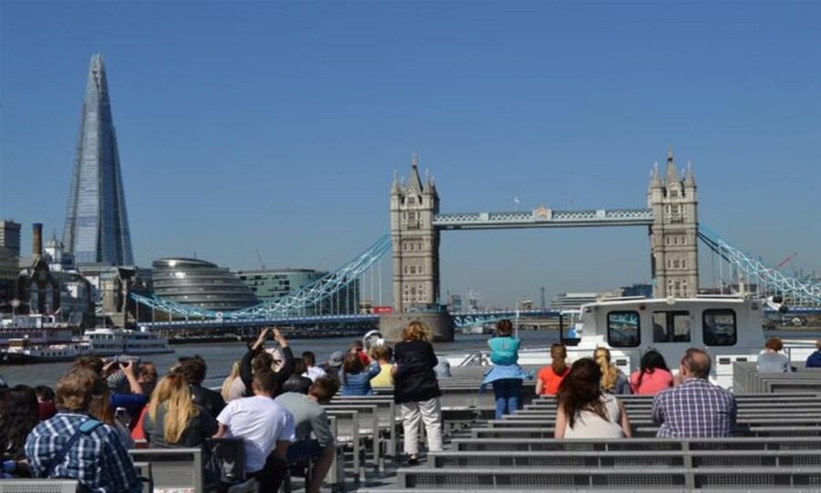 London: Harry Potter Tour, River Cruise & The London Dungeon - What the $132 price really includes