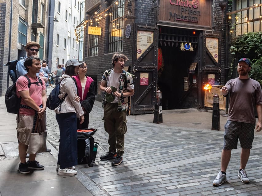 London: Harry Potter Tour with Clink Prison and River Cruise - Starting at King’s Cross and Platform 9 ¾