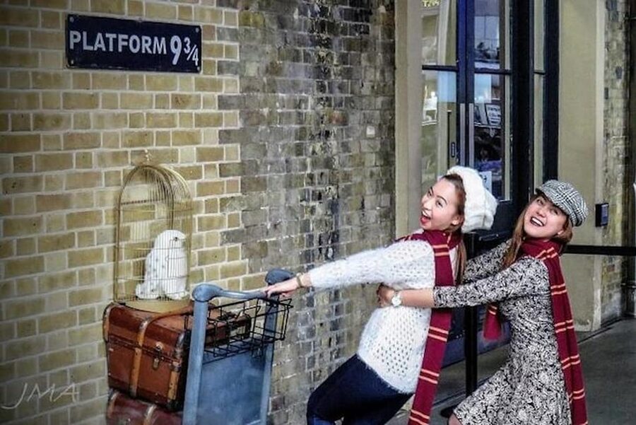 London: Harry Potter Tour with Madame Tussauds Tickets - Cecil Court and Goodwin’s Court: small streets with wizarding flavor