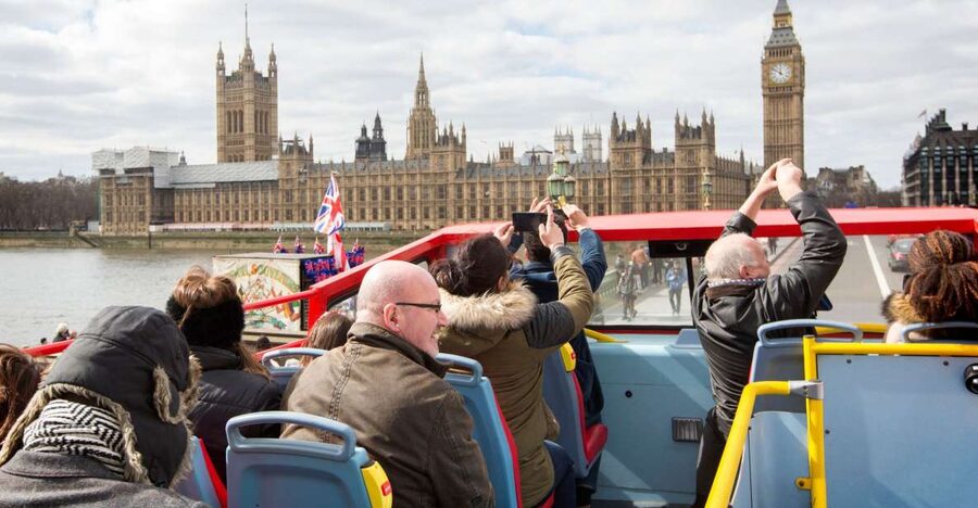 London: Harry Potter Walk, Hop-on Hop-off Bus Tour & Cruise - Who will enjoy this most?