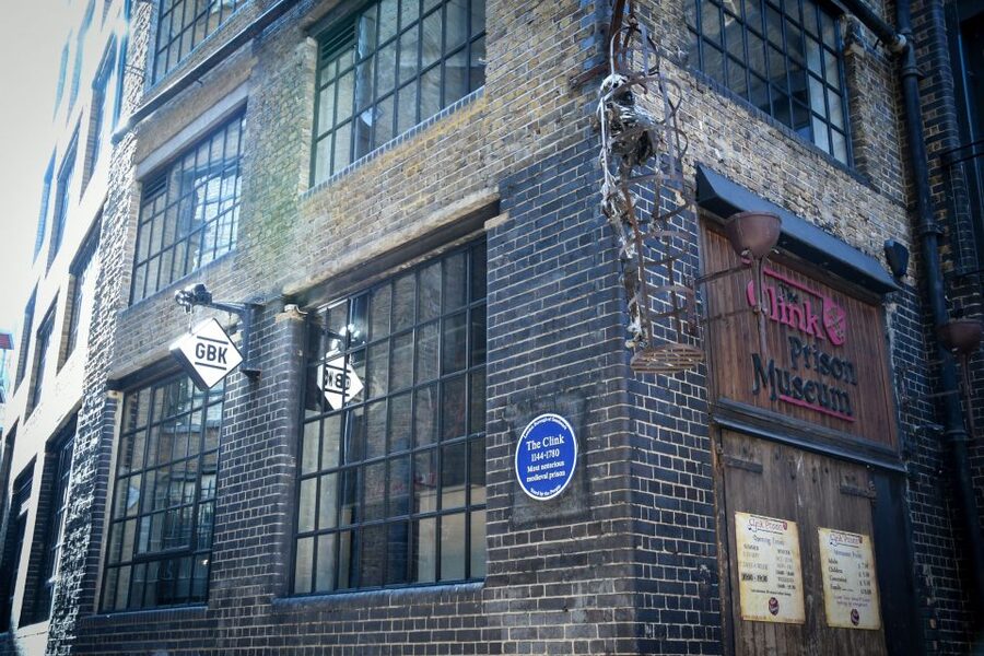 London: Harry Potter Walking Tour and River Thames Cruise - Cecil Court and the route toward Diagon Alley