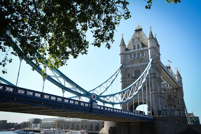 London: Harry Potter Walking Tour and Tower Bridge Ticket - Borough Market adds a food stop without including food