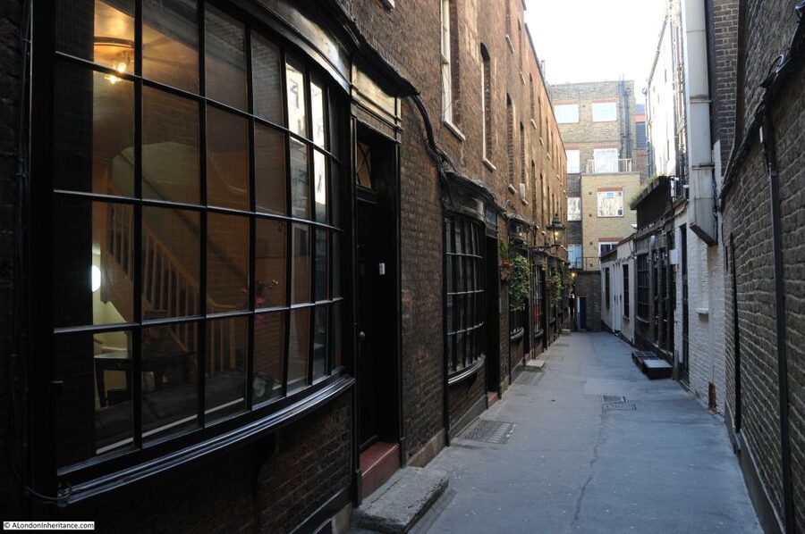London: Harry Potter Walking Tour and Tower of London Entry - Leicester Square and the heart of London cinema