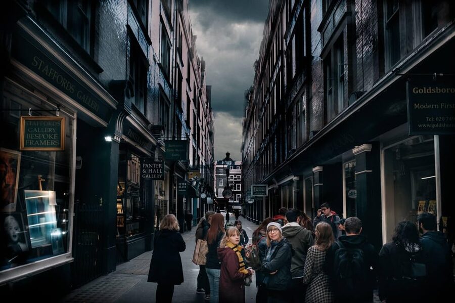 London: Harry Potter Walking Tour in German - Southwark begins the story