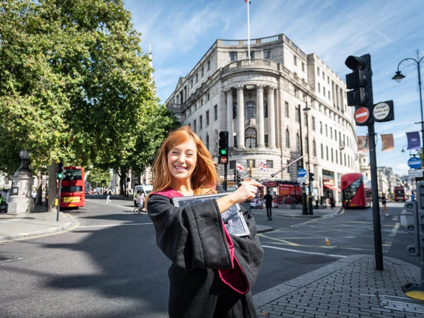 London: Harry Potter Walking Tour & the London Dungeons - Starting at King’s Cross and Platform 9 ¾