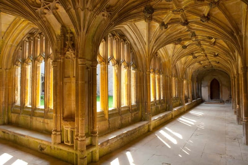 London: Lacock & The Cotswolds Harry Potter Small Group Tour - Who should book this day trip?