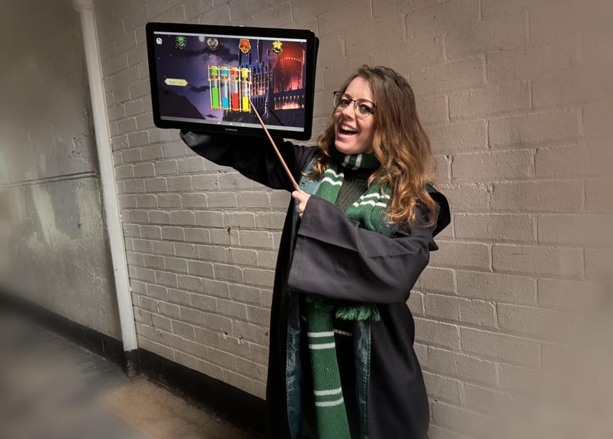 London: The Harry Potter Walking Tour with Potter-Vision - Crossing London Bridge toward Borough Market
