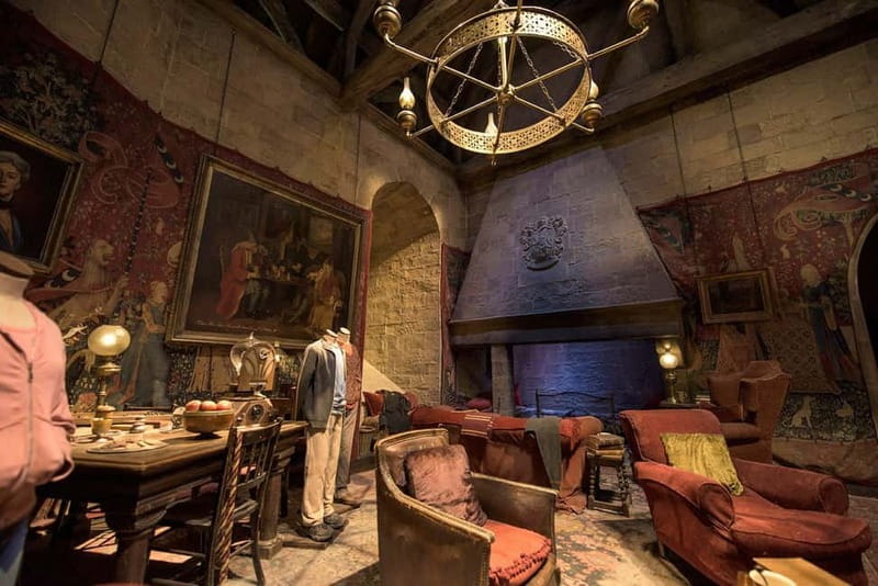 London: Warner Bros. Studio Harry Potter Tour & Branded Bus - Costumes, props, and creature effects