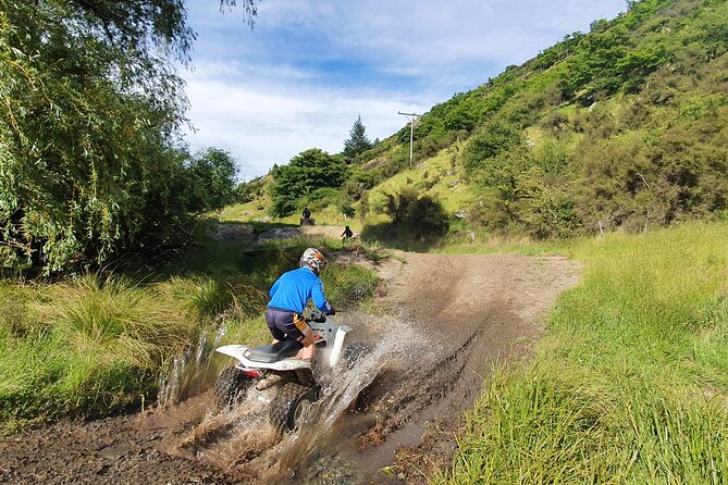 Lord of the Rings 4WD Tour from Queenstown (half day) - Arrow River: the most hands-on hour