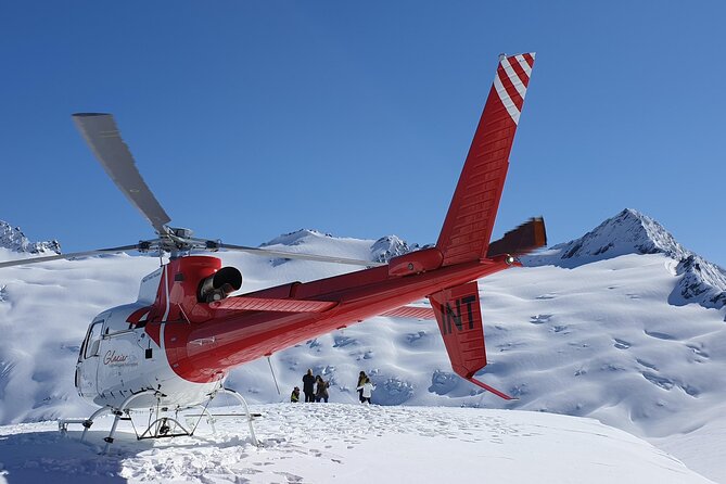 Lord of the Rings and Glacier Helicopter Tour - Group size, comfort, and booking details