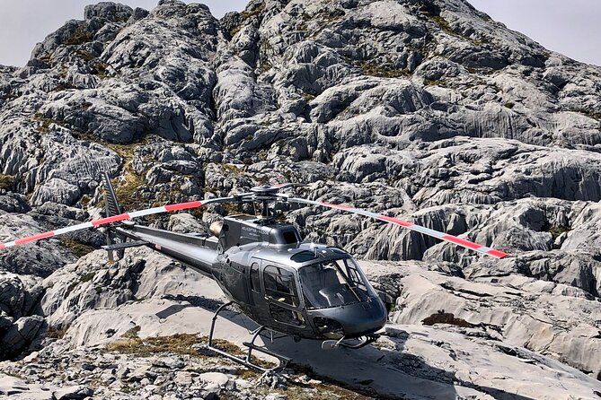Lord of the Rings Mt Owen, Exit from the Mines of Moria - Flying from Nelson Airport to Mount Owen