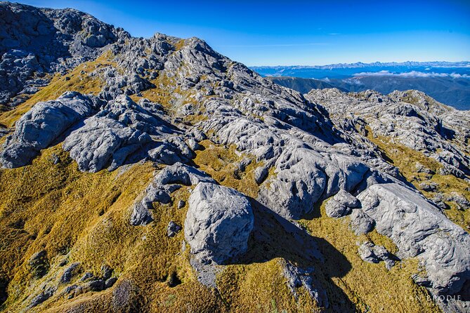Lord of the Rings Mt Owen, Exit from the Mines of Moria - What the pilot adds to the views
